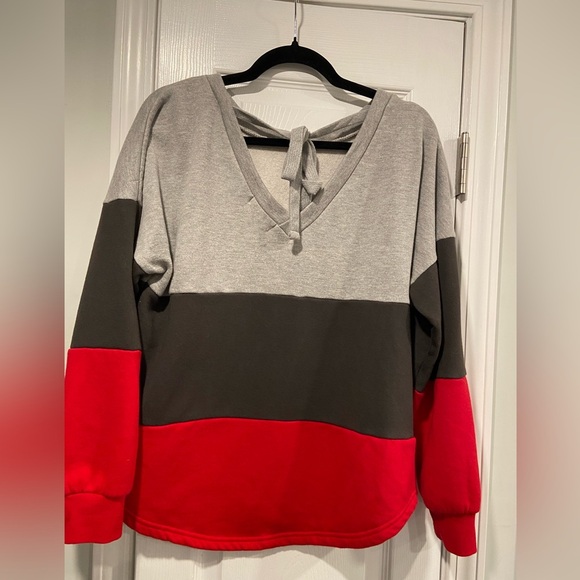 Tampa Bay Buccaneers Size M Touch Outfield Deep V-Back Tie Pullover Sweatshirt - Picture 2 of 12